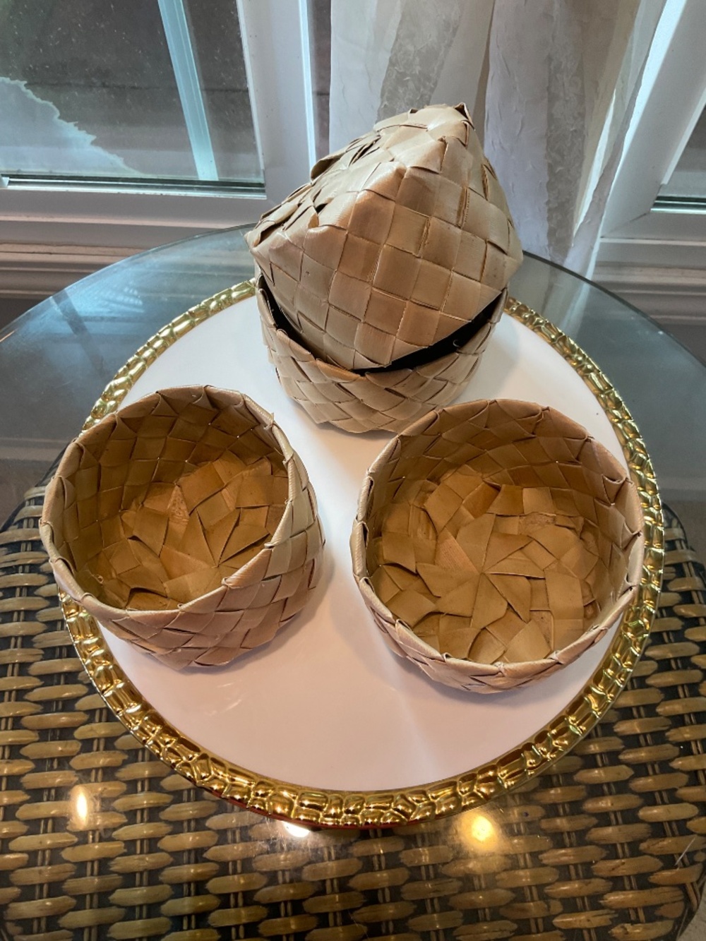 Woven Small Baskets & Lauhala Small Wallet - Picture 5 of 5